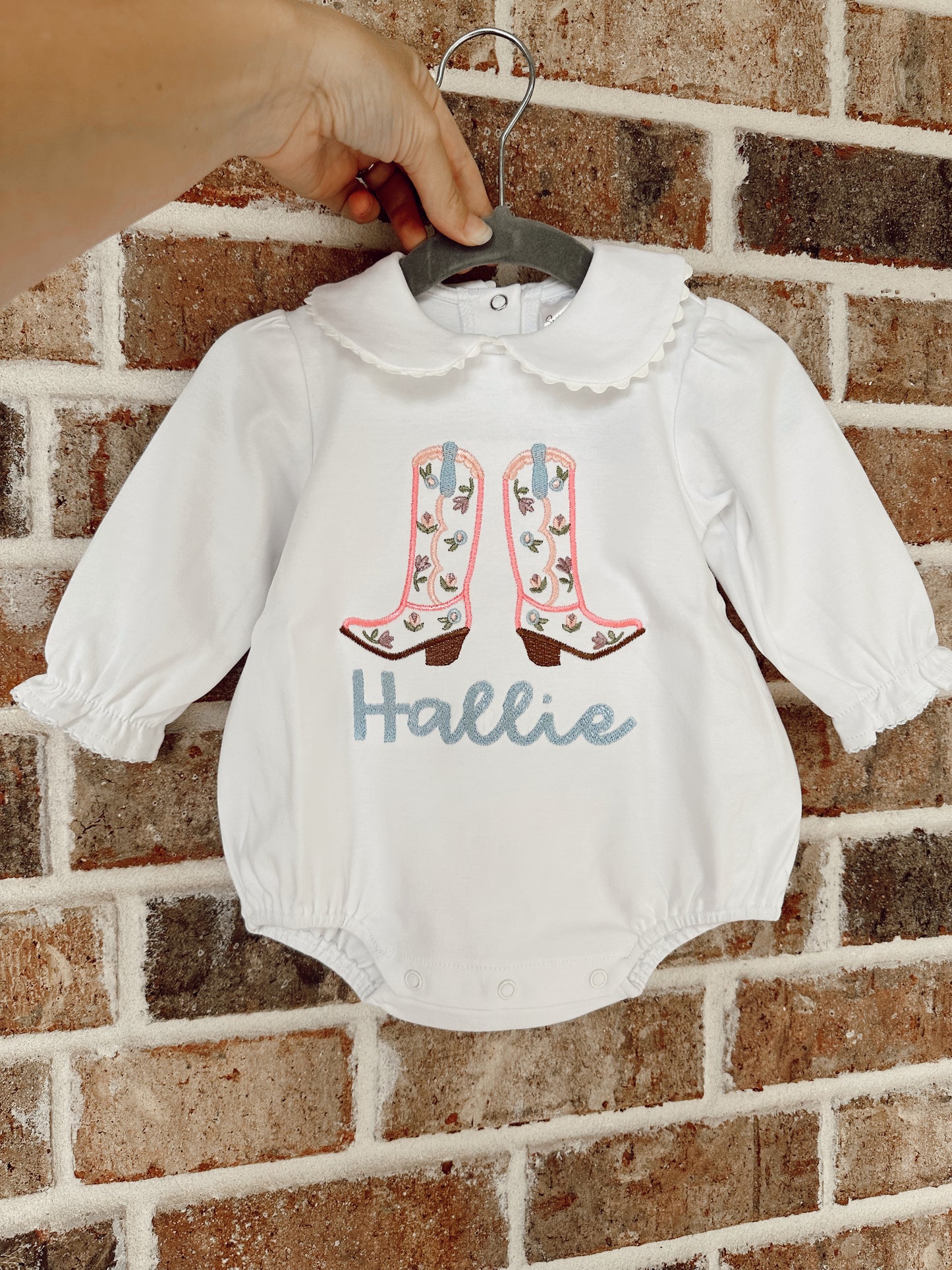 Scallop boots girlie