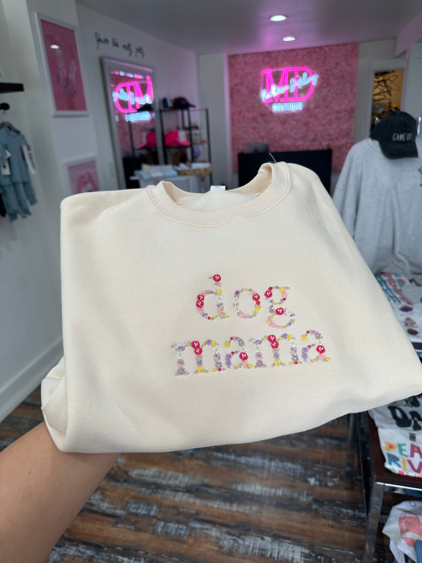 Dog mama swsh