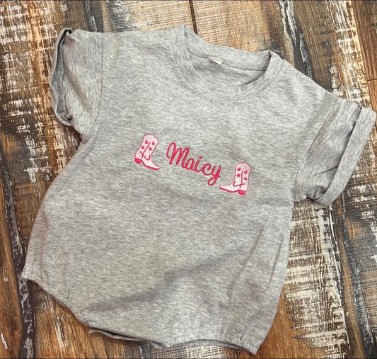 Boots + name bubble to romper