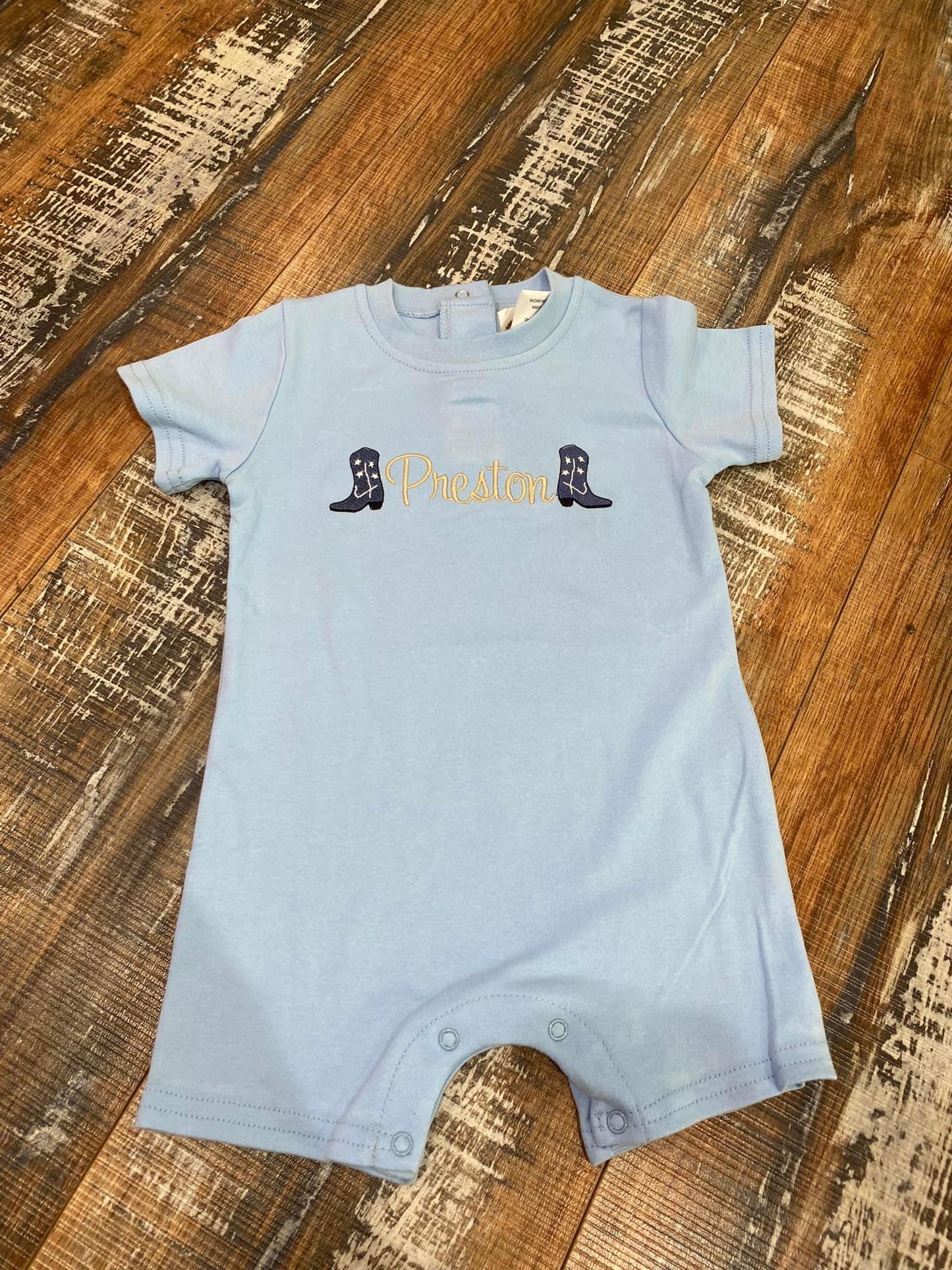 Boots + name bubble to romper